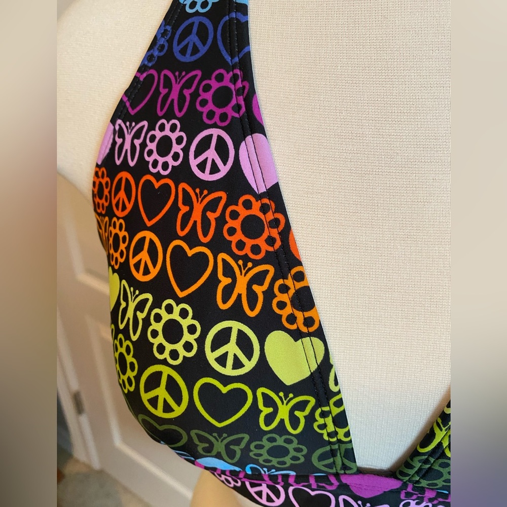 Arizona Multicolored Peace & Hearts Bikini Top Size L Like New - Picture 2 of 4